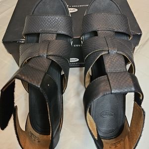 Dr Scholl's Essential Collection wedge Wide strappy Sandals 9.0